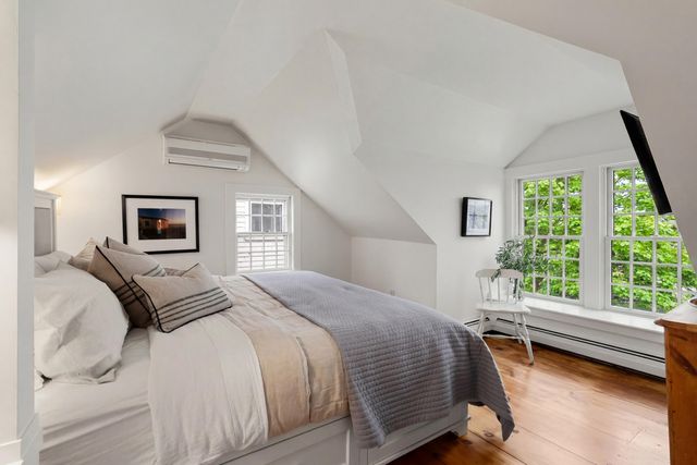 558A Commercial Street, Provincetown, MA 02657
