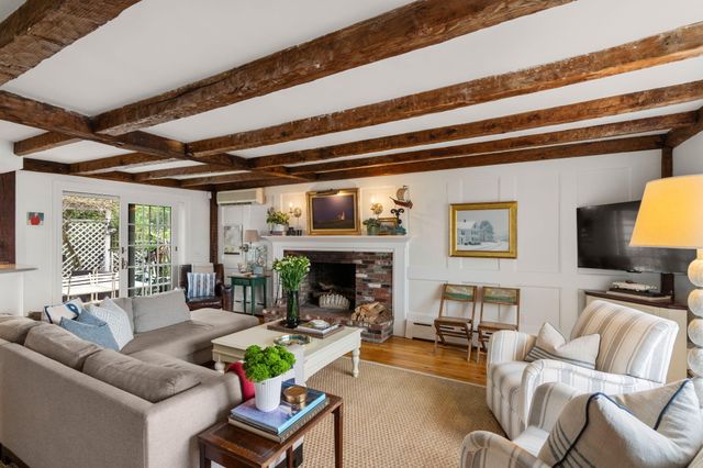 558A Commercial Street, Provincetown, MA 02657