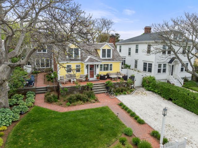 558A Commercial Street, Provincetown, MA 02657