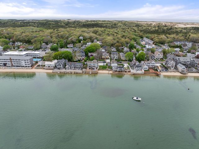 558A Commercial Street, Provincetown, MA 02657