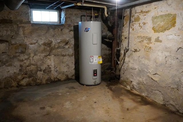 228 Coon Prairie AVENUE, Westby, WI 54667