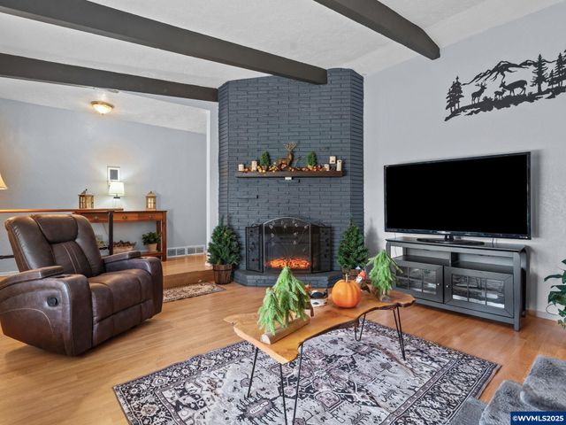 999 Cedar Wy SE, Salem, OR 97302