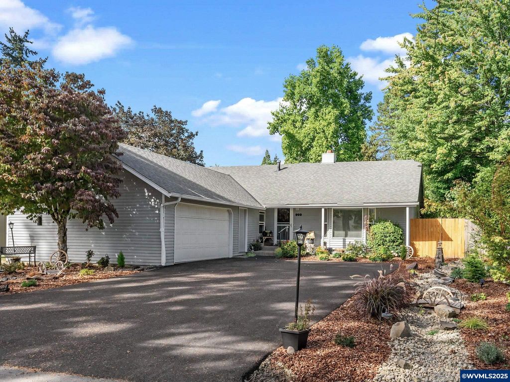 999 Cedar Wy SE, Salem, OR 97302