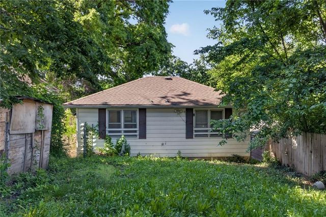 6249 E 9th Street, Kansas City, MO 64125