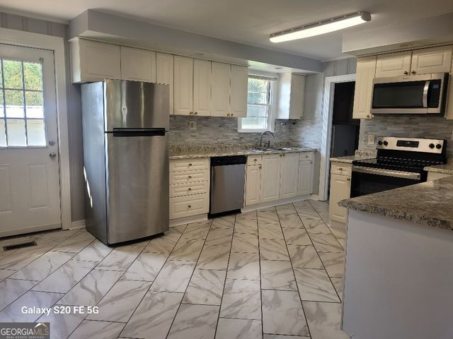 670 Lower Big Springs Road, Lagrange, GA 30241