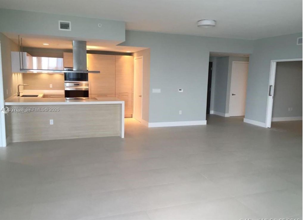 17301 Biscayne Boulevard 1604, North Miami Beach, FL 33160