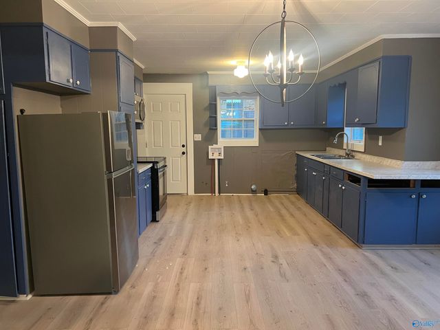 208 S 8th Street, Gadsden, AL 35903