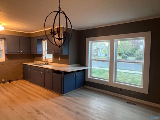 208 S 8th Street, Gadsden, AL 35903