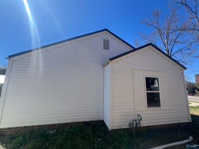 208 S 8th Street, Gadsden, AL 35903