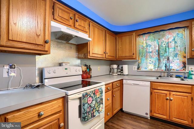 2700 ROYAL, Lancaster, PA 17603