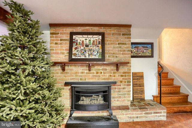 2700 ROYAL, Lancaster, PA 17603