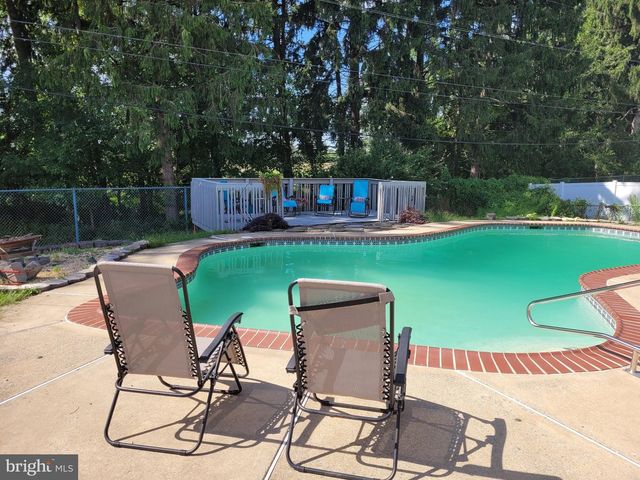 2700 ROYAL, Lancaster, PA 17603