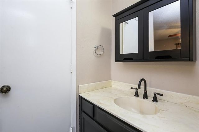 1702 Acorn Drive, Euless, TX 76039