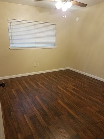 1702 Acorn Drive, Euless, TX 76039