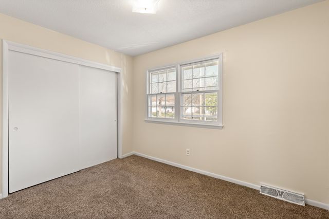1022 Mckinley Avenue, Des Moines, IA 50315