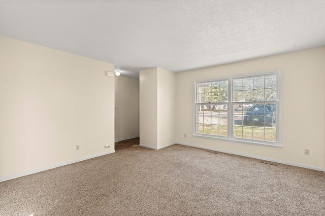 1022 Mckinley Avenue, Des Moines, IA 50315