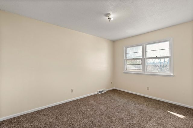 1022 Mckinley Avenue, Des Moines, IA 50315