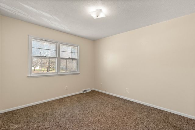 1022 Mckinley Avenue, Des Moines, IA 50315