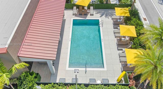 1001 NE 58th St A, Oakland Park, FL 33334