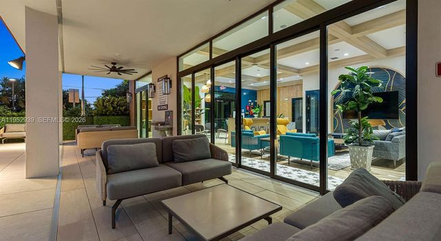 1001 NE 58th St A, Oakland Park, FL 33334