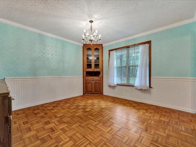 235 County Barn Rd, Lufkin, TX 75904