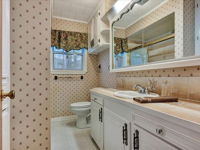 235 County Barn Rd, Lufkin, TX 75904