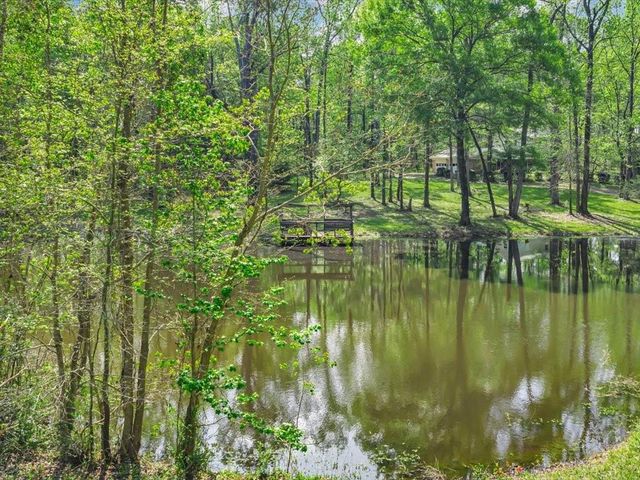 235 County Barn Rd, Lufkin, TX 75904