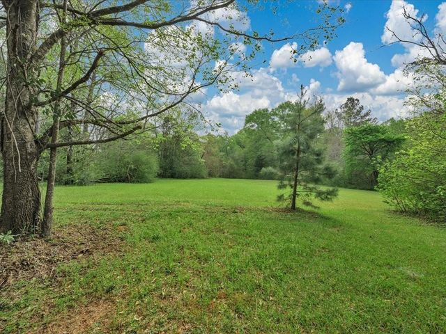 235 County Barn Rd, Lufkin, TX 75904