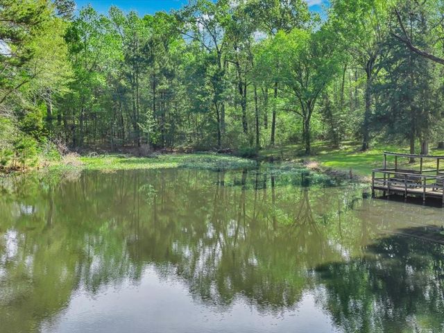 235 County Barn Rd, Lufkin, TX 75904