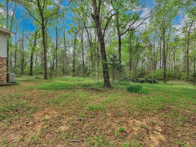 235 County Barn Rd, Lufkin, TX 75904