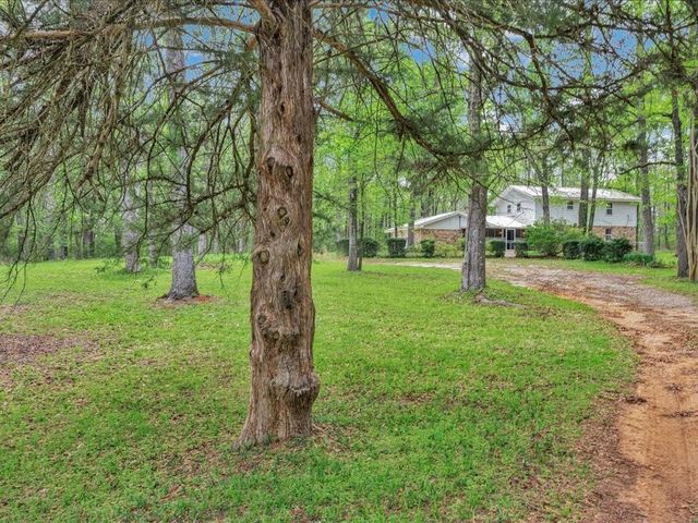 235 County Barn Rd, Lufkin, TX 75904