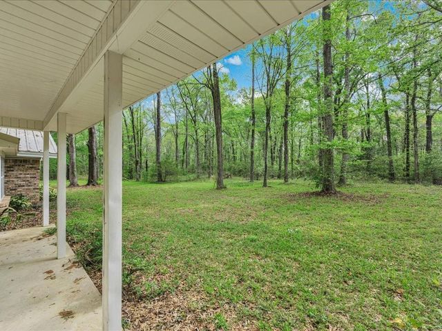 235 County Barn Rd, Lufkin, TX 75904