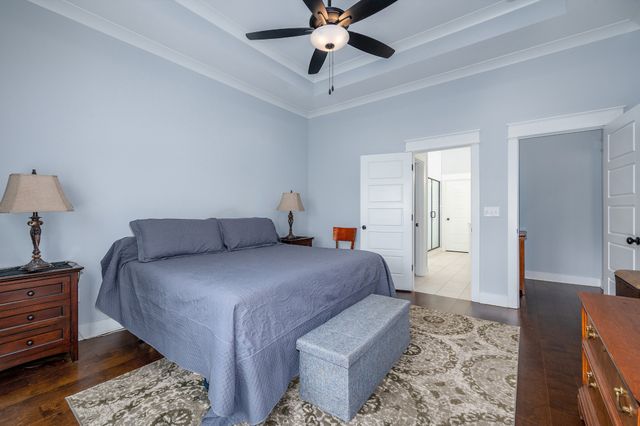 1001 Stonebrook Dr, Dickson, TN 37055