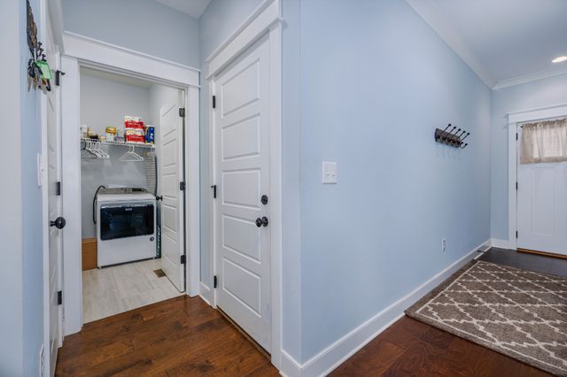 1001 Stonebrook Dr, Dickson, TN 37055