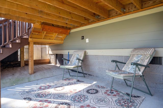 1001 Stonebrook Dr, Dickson, TN 37055