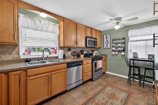 63 Deumant Ter, Tonawanda, NY 14223