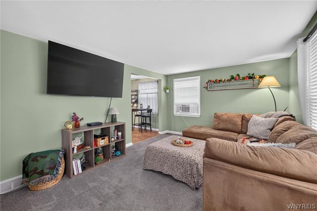 63 Deumant Ter, Tonawanda, NY 14223