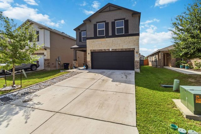 1918 BRANDYWINE DR, New Braunfels, TX 78130