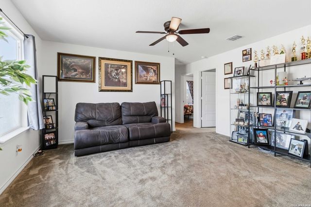 1918 BRANDYWINE DR, New Braunfels, TX 78130