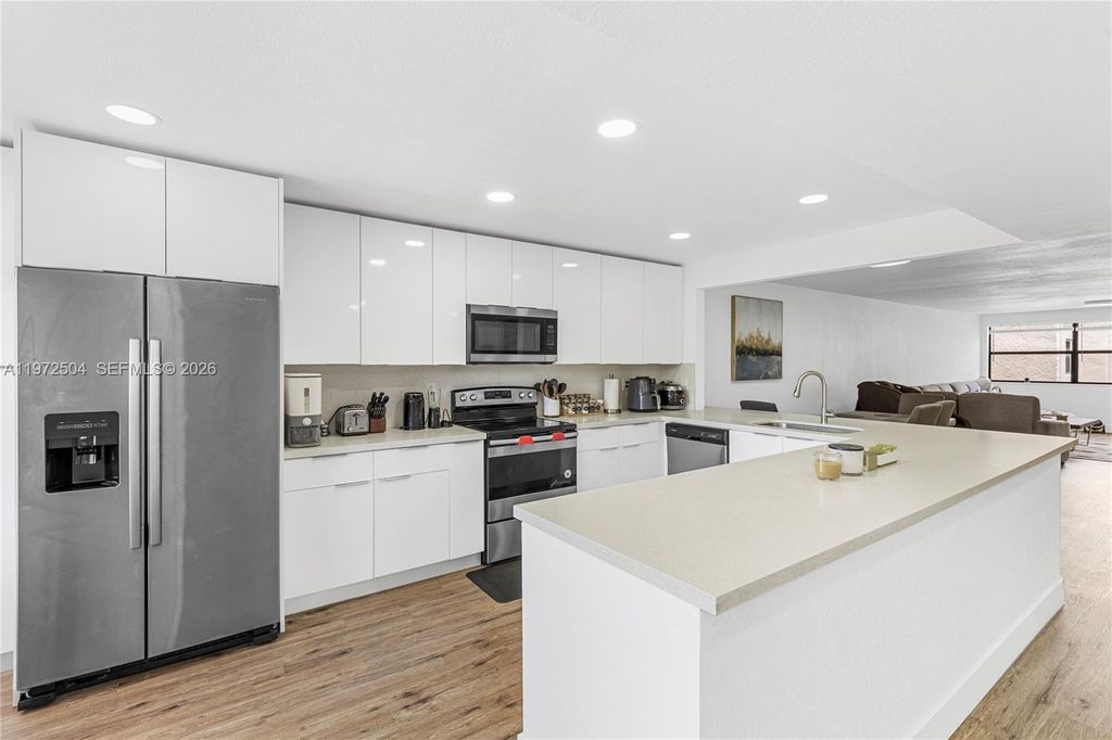 2704 NW 104th Ave 306, Sunrise, FL 33322