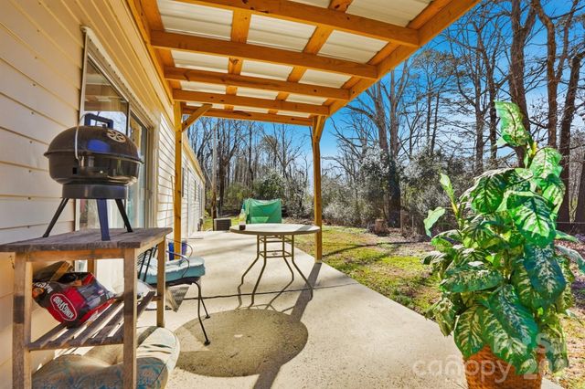 343 Carr Road, Dallas, NC 28034