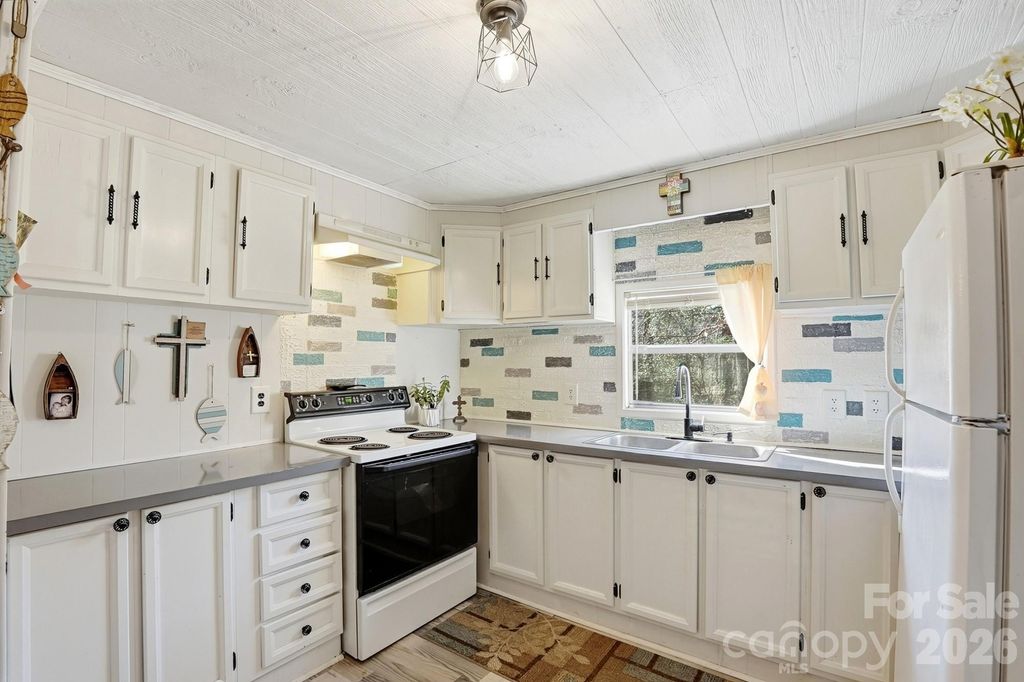 343 Carr Road, Dallas, NC 28034