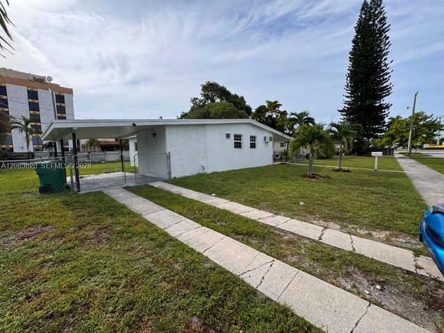 18331 NW 2nd Ct, Miami Gardens, FL 33169