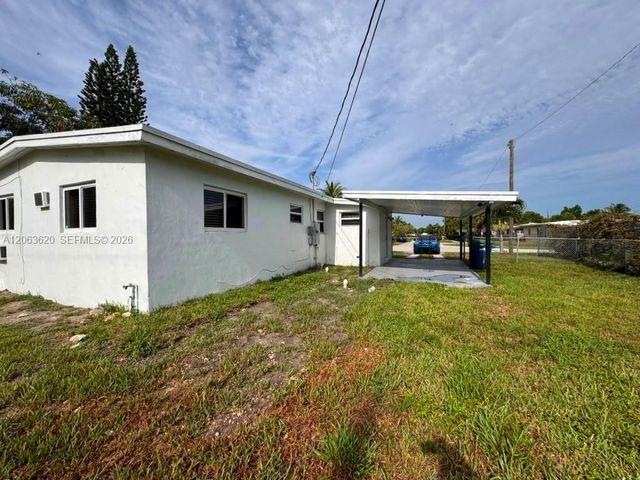 18331 NW 2nd Ct, Miami Gardens, FL 33169