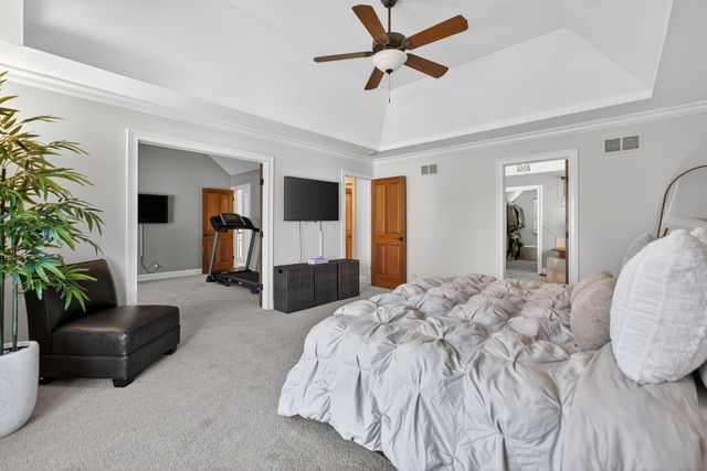 122 N 11th Avenue, St. Charles, IL 60174