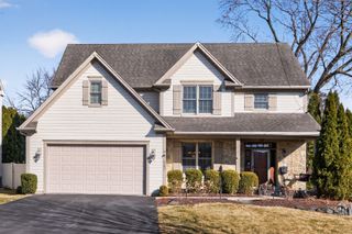 122 N 11th Avenue, St. Charles, IL 60174