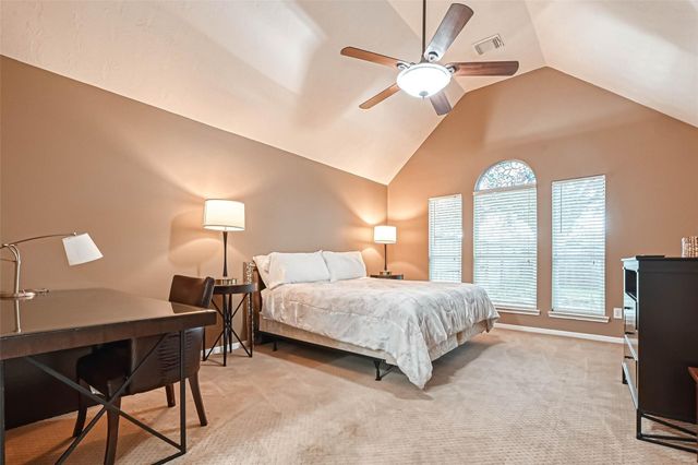 5213 Cottonwood Creek Lane, League City, TX 77573