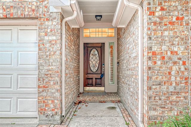 5213 Cottonwood Creek Lane, League City, TX 77573