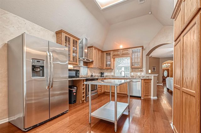 5213 Cottonwood Creek Lane, League City, TX 77573