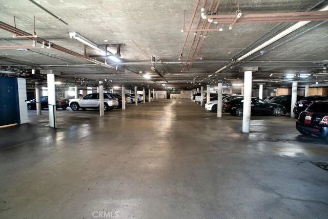 1940 N Highland, Los Angeles, CA 90068